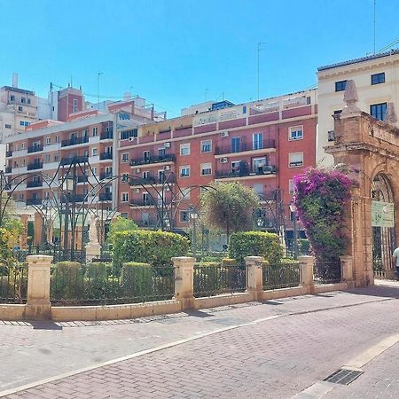 Hogar Vera Apartments&Bikes Valencia Luaran gambar